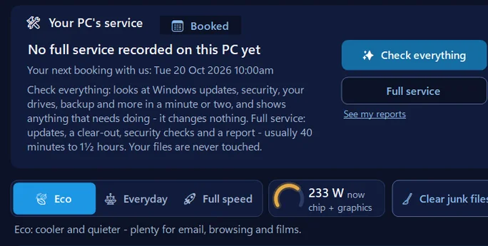 Your PC&rsquo;s service on the Home screen of 365 PC Manager version 36.4: a booked service, the next booking, and Check everything and Full service buttons